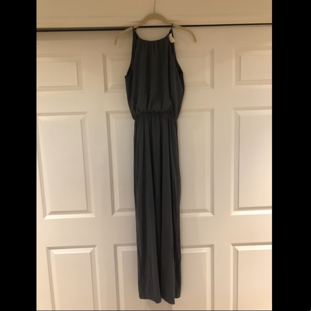 Conscio: Full Length Halter Dress